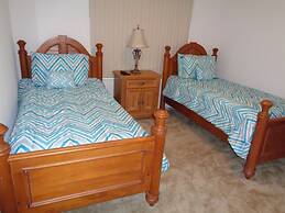 R1 Legacy Park 5 bed / 3 Bath