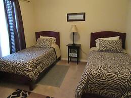 R1 Glenbrook 4 bed / 2 Bath