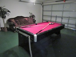 R1 Glenbrook 4 bed / 2 Bath