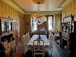 Gillis Grier Bed & Breakfast