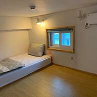 Jeju Eoeumbungyo 1963 Guesthouse