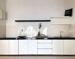 Boulevard Service Apartment KL by Airhost