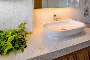 Prana Boutique Hotel and Apartments