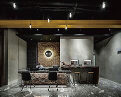 Oinn Hotel & Hostel Tainan