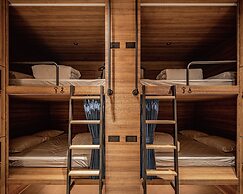 Oinn Hotel & Hostel Tainan