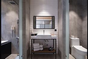 Oinn Hotel & Hostel Tainan