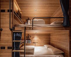 Oinn Hotel & Hostel Tainan