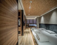 Oinn Hotel & Hostel Tainan