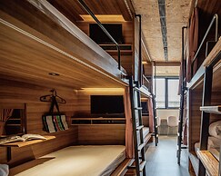 Oinn Hotel & Hostel Tainan