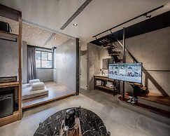 Oinn Hotel & Hostel Tainan