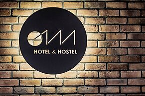 Oinn Hotel & Hostel Tainan