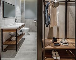 Oinn Hotel & Hostel Tainan