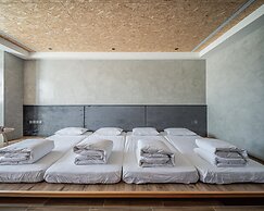 Oinn Hotel & Hostel Tainan