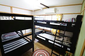 Maru House - Hostel