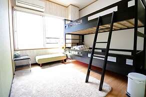 Maru House - Hostel
