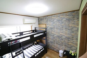 Maru House - Hostel