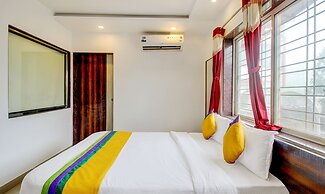 Treebo Trip Hotel Guru Krupa