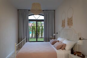 Zigo's Hotel - Special Class