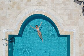 Zigo's Hotel - Special Class