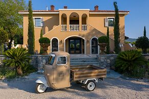 Zigo's Hotel - Special Class