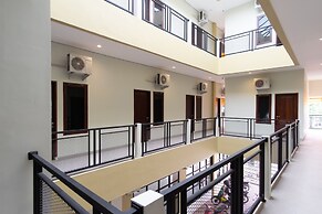 OYO 1185 Bukit Toedjoeh Residence Syariah