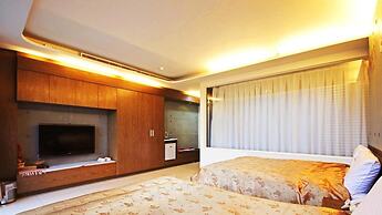 Lake In Mountain B&B