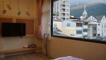 Lake In Mountain B&B