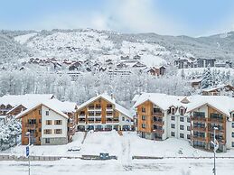 Cristal Lodge by Daddy Pool - TerresenS