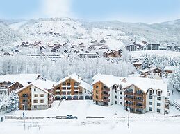 Cristal Lodge by Daddy Pool - TerresenS