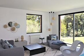 Mountain Guincho Villa by Lisbon-Coast