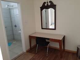 D2W Residency Suites