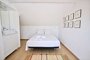 Akicity Lapa Selected