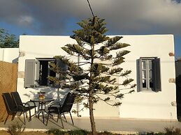 Maistrali Studios & Apartments