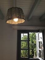 Maistrali Studios & Apartments