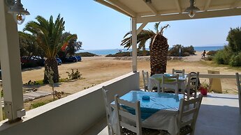 Maistrali Studios & Apartments