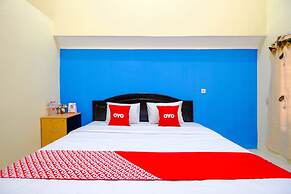 OYO Life 1643 Grand Monica