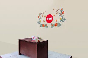 OYO Life 1643 Grand Monica