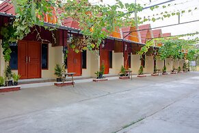 OYO Life 1643 Grand Monica