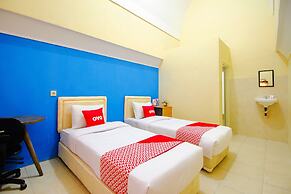 OYO Life 1643 Grand Monica