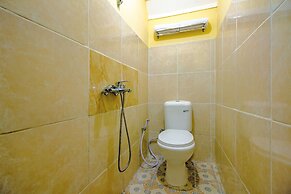 OYO Life 1643 Grand Monica