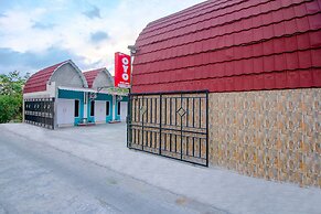 OYO Life 1643 Grand Monica