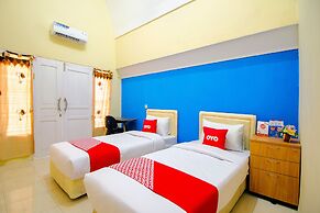 OYO Life 1643 Grand Monica