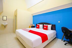 OYO Life 1643 Grand Monica