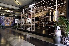 Hallmark Hotel by BON Hotels