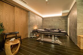 Akasha Beach Hotel & Spa