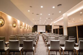 Akasha Beach Hotel & Spa