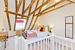 Abbey Nest