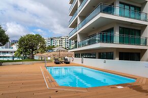 Monumental Residence