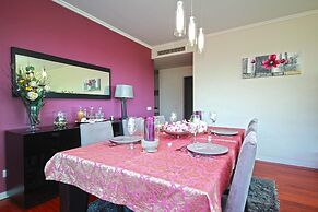 Monumental Residence