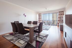25 - Elegant apartment with Seaviews